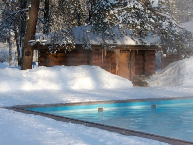 mantenimiento correcto de la piscina en invierno